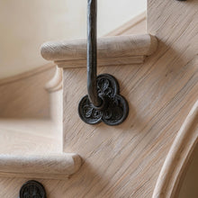 Load image into Gallery viewer, Quatrefoil Iron Stair Spindles | Side Mount Balusters — product detail 4