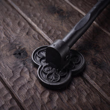 Load image into Gallery viewer, Tudor Trefoil Stair Rods with Hammered Bar, decorative bracket and bar detail