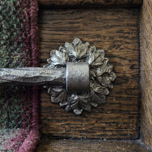 Load image into Gallery viewer, Sculpted Floral Stair Rods with Faceted Bar, decorative bracket and bar detail