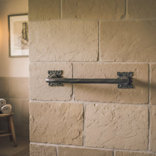 Load image into Gallery viewer, Vintage towel rail

