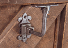 Load image into Gallery viewer, Cast iron bracket for handrails &amp; shelfs
