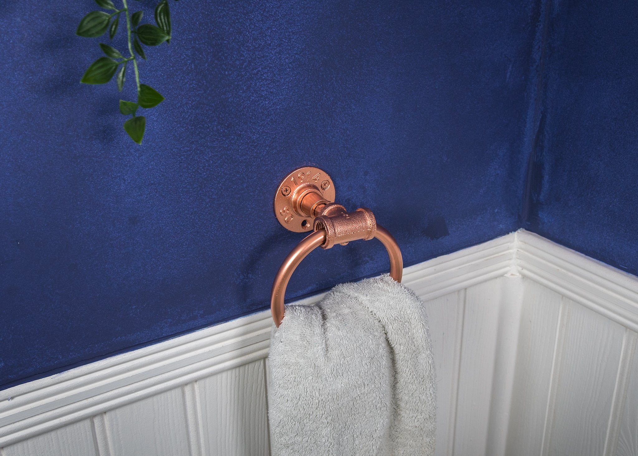 Towel ring, towel rail industrial copper finish. – middlefarmcrafts